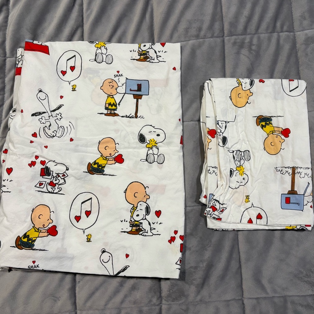 Pottery Barn Peanuts Crib Sheet Set